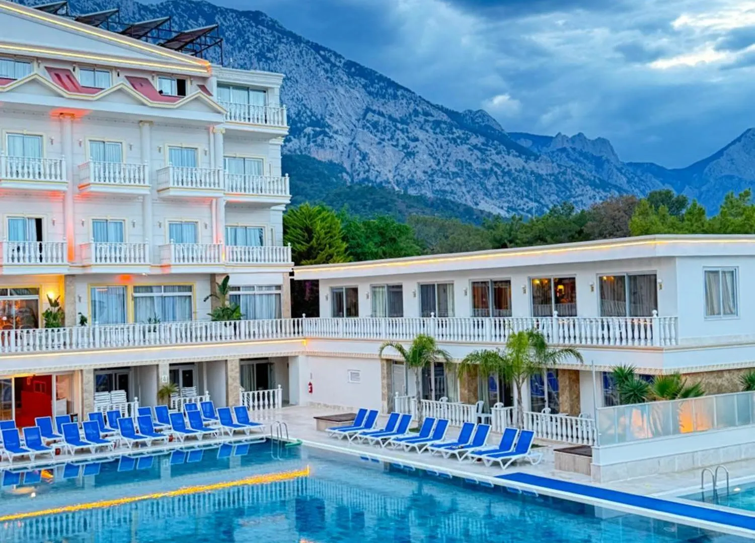 Sl La Perla Hotel Kemer location