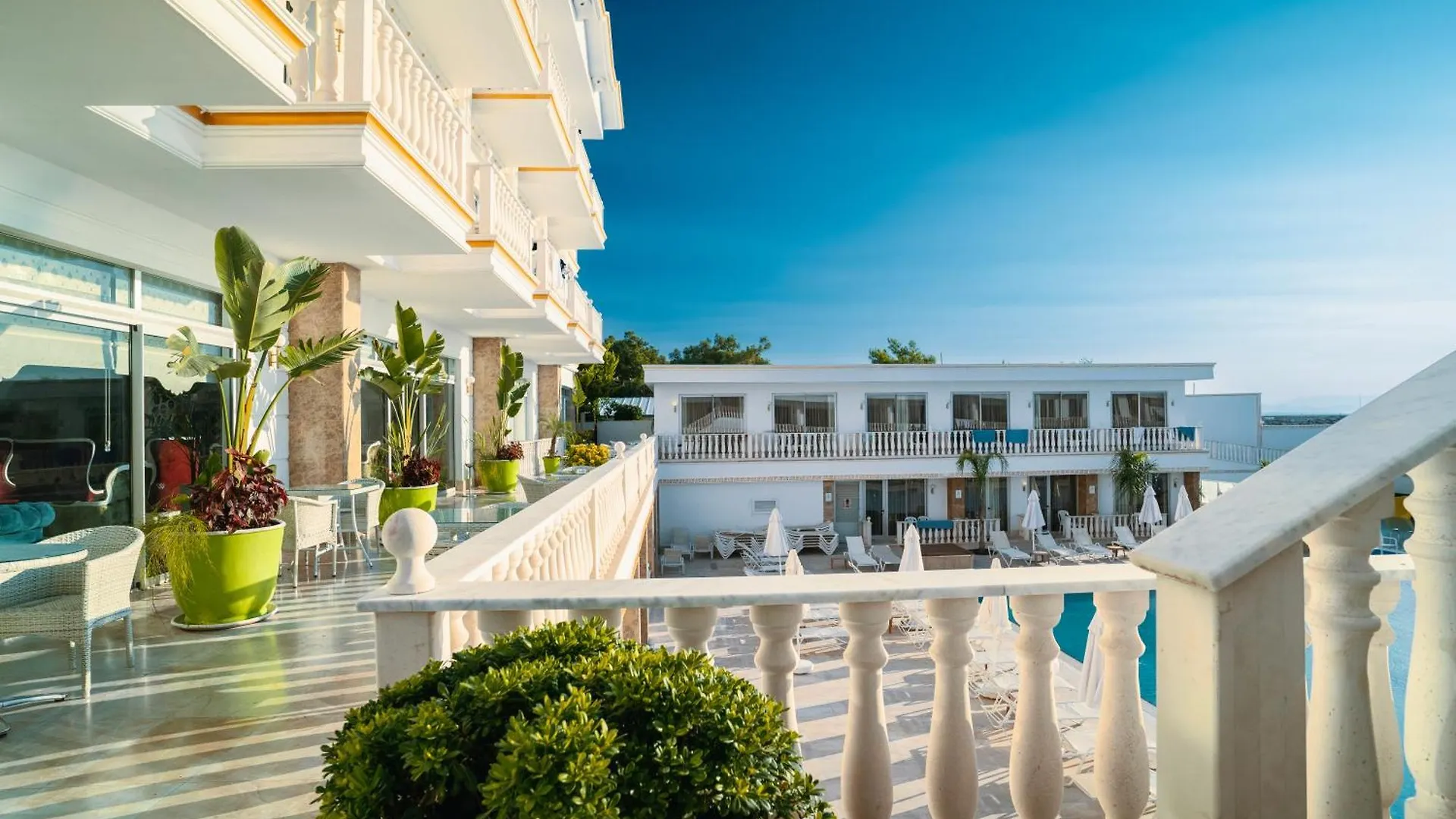 Sl La Perla Hotel Kemer Antalya Turkije